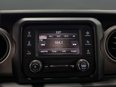 Used 2021 Jeep Wrangler Sport image 16