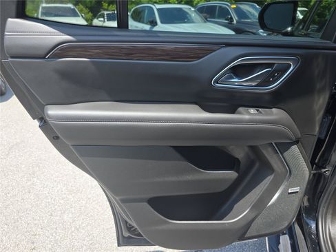 Used 2021 Chevrolet Tahoe LT RWD image 13