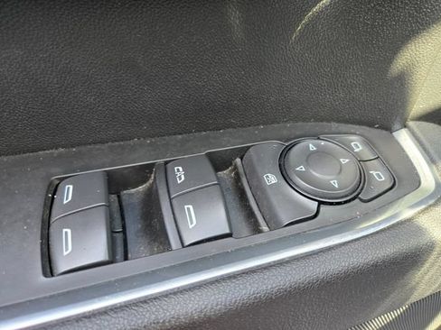 Used 2025 Chevrolet Silverado 1500 LT AWD/4WD image 37