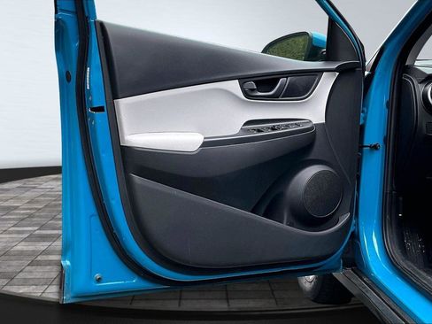 Used 2022 Hyundai Kona SEL image 23