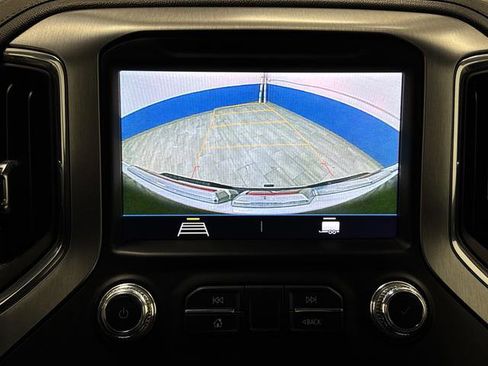 Used 2023 GMC Sierra 2500 SLE w/ Driver Alert Package I image 9