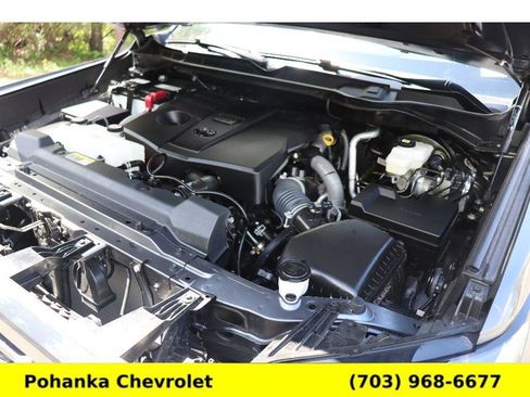Used 2024 Toyota Tundra Platinum AWD/4WD image 39