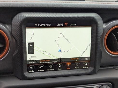 Used 2023 Jeep Gladiator Mojave w/ Cold Weather Group image 18