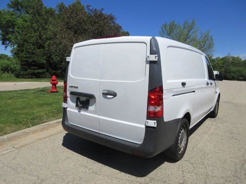 Used 2019 Mercedes-Benz Metris image 10