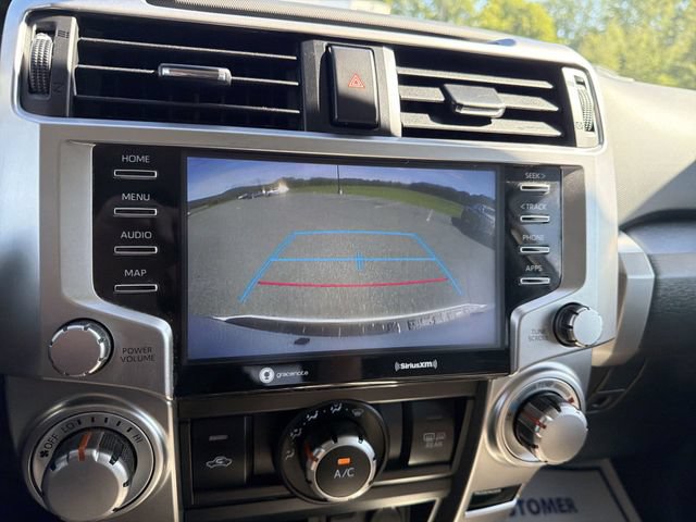 Used 2022 Toyota 4Runner SR5 AWD/4WD image 15