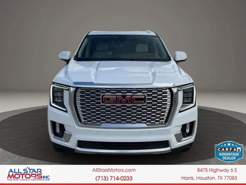 Used 2021 GMC Yukon Denali w/ Denali Premium Package AWD/4WD image 2