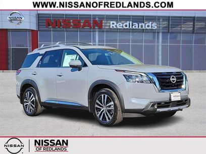 New 2025 Nissan Pathfinder Platinum w/ Cargo Package