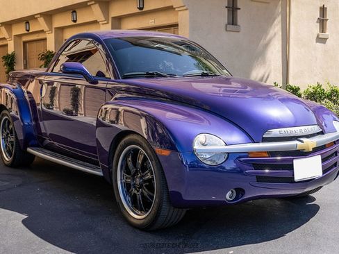 Used 2004 Chevrolet SSR w/ Preferred Equipment Group RWD image 20