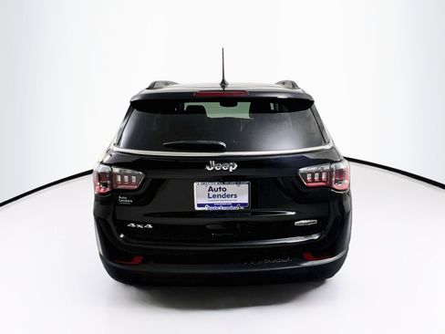 Used 2022 Jeep Compass Latitude w/ Sun and Sound Group AWD/4WD image 6