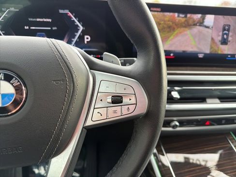 Used 2023 BMW X7 xDrive40i w/ Executive Package image 16