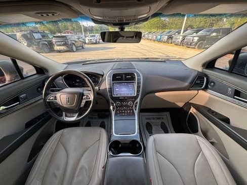 Used 2020 Lincoln Nautilus Reserve image 18