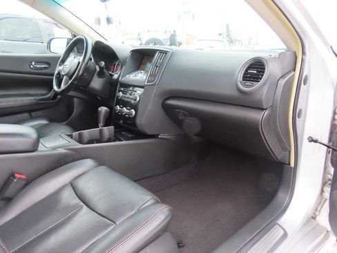 Used 2011 Nissan Maxima 3.5 SV w/ Monitor Pkg image 13