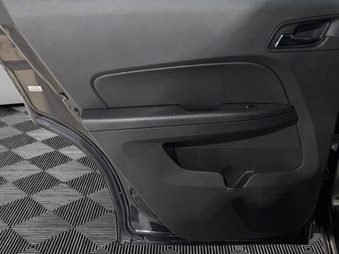 Used 2017 Chevrolet Equinox LT w/ Convenience Package image 18