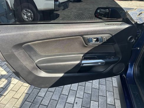 Used 2018 Ford Mustang GT image 10