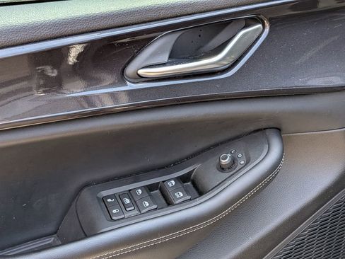 Used 2023 Jeep Grand Cherokee L Laredo image 13