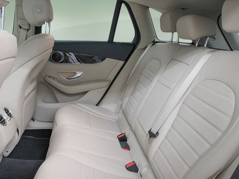 Used 2019 Mercedes-Benz GLC 300 image 22