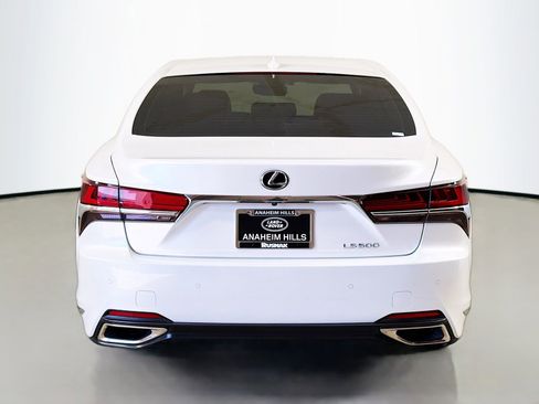 Used 2020 Lexus LS 500 RWD image 4