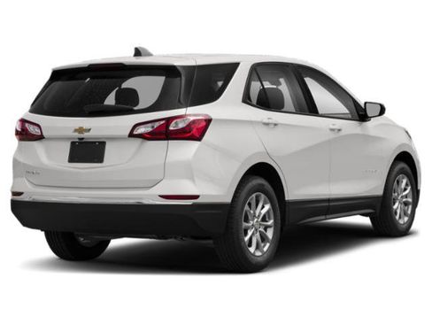 Used 2020 Chevrolet Equinox LS w/ LS Convenience Package FWD image 2