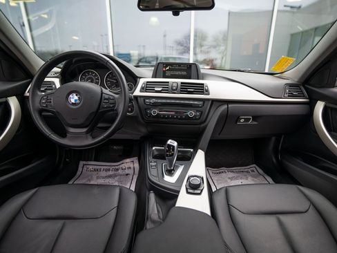 Used 2015 BMW 320i xDrive Sedan image 9