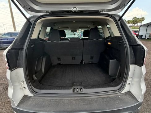 Used 2017 Ford Escape SE FWD image 15