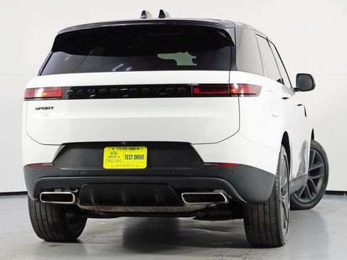 Used 2024 Land Rover Range Rover Sport SE image 5