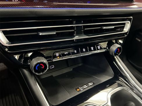 New 2026 Chevrolet Traverse RS w/ LPO, Floor Liner Package image 16