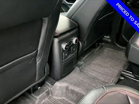 Used 2023 Ford Explorer ST-Line w/ Class IV Trailer Tow Package image 31