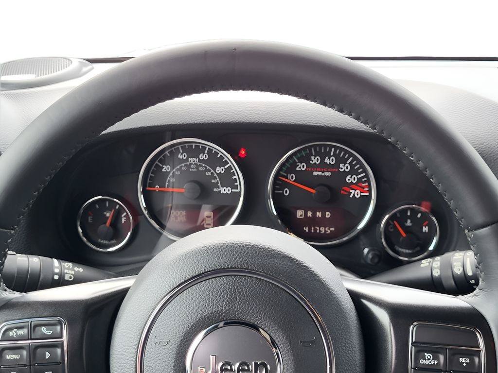 Used 2018 Jeep Wrangler Unlimited Rubicon AWD/4WD image 12