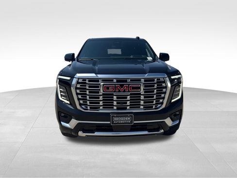 New 2026 GMC Yukon Denali w/ LPO, Floor Liner Package AWD/4WD image 16