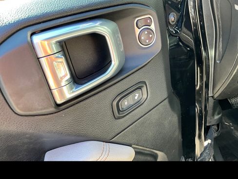 Used 2021 Jeep Wrangler Unlimited Sahara AWD/4WD image 26