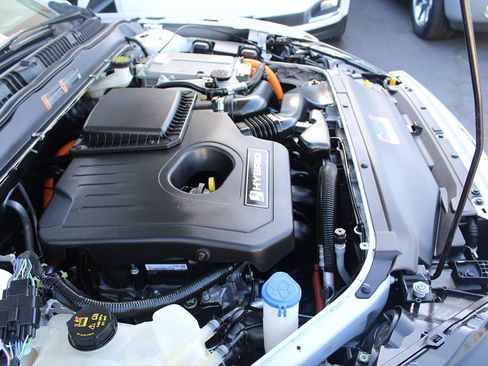 Used 2020 Ford Fusion SE FWD image 29