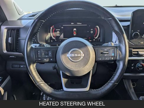 Used 2023 Nissan Pathfinder Platinum w/ Cargo Package image 12