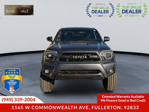 Used 2012 Toyota Tacoma PreRunner w/ TRD Sport Pkg RWD image 2