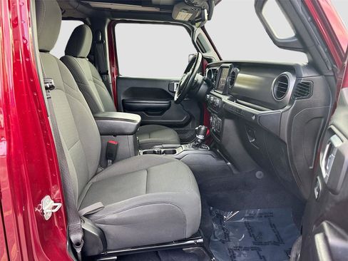 Used 2021 Jeep Wrangler Unlimited Sport image 30