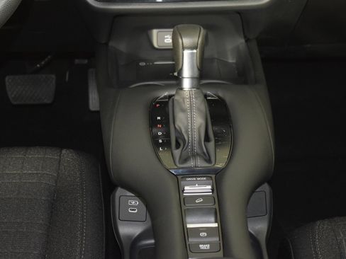 New 2026 Honda HR-V LX image 13