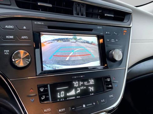 Used 2016 Toyota Avalon XLE FWD image 28