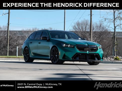 New 2026 BMW M5 Touring image 1