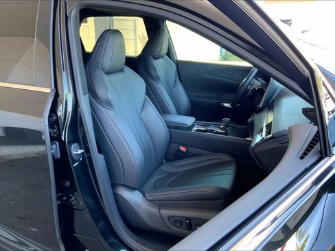 Used 2024 Lexus RX 350 F Sport w/ Convenience Package image 9