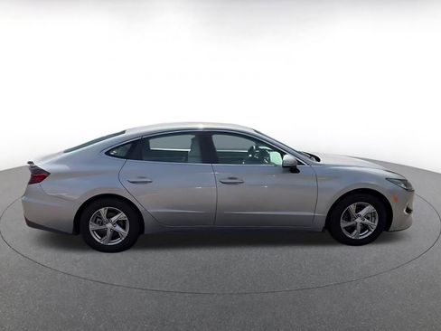 Used 2023 Hyundai Sonata SE FWD image 16