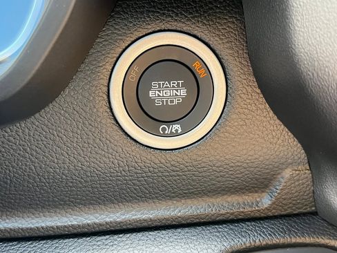 New 2026 RAM 1500 4x4 Crew Cab image 30