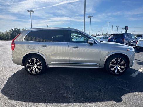 Used 2023 Volvo XC90 B6 Ultimate w/ Protection Package Premier image 4