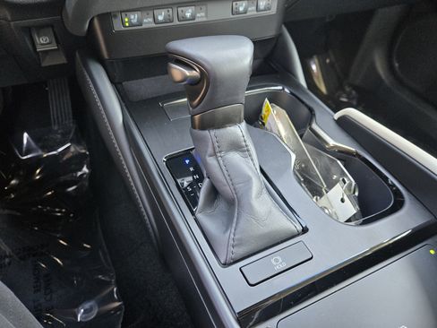 Used 2025 Lexus ES 350 w/ Premium Package FWD image 22