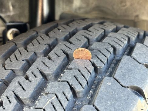 Used 2023 Ford Transit 350 XLT image 15