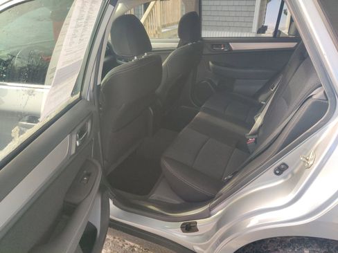 Used 2016 Subaru Outback 2.5i Premium image 13