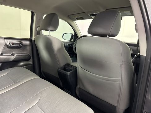 Used 2019 Toyota Tacoma SR w/ SR Convenience Package RWD image 17