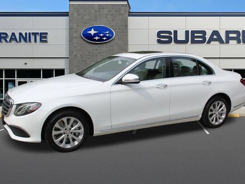 Used 2017 Mercedes-Benz E 300 4MATIC image 5