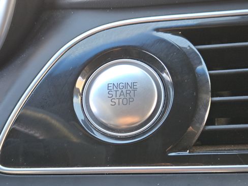 Used 2019 Genesis G70 3.3T Advanced w/ Sport Package image 23