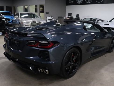 Used 2021 Chevrolet Corvette Stingray Premium Conv w/ Z51 Performance Package image 9