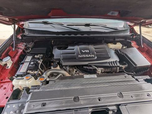 Used 2017 Nissan Titan S image 10