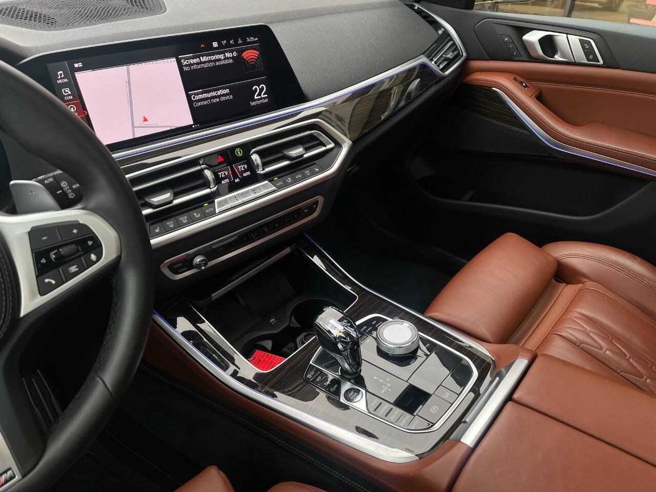 Used 2019 BMW X5 xDrive40i w/ M Sport Package AWD/4WD image 12